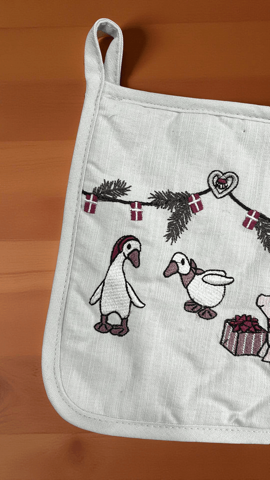 Holiday Friends Cotton Pot Holder - Kapah